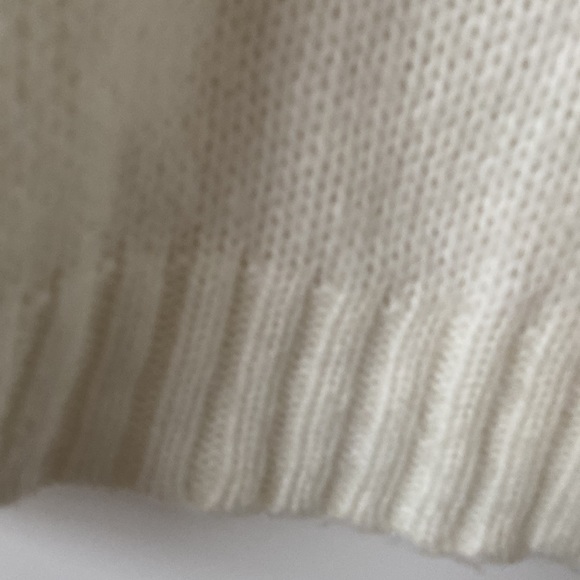 Aerie Fuzzy Soft Oversized Varsity V Neck Sweater American Eagle Outfitter Zara - Picture 14 of 16